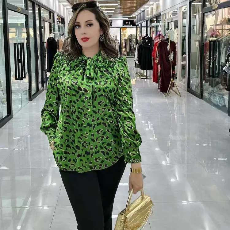高弹力胖妈妈时尚豹纹衬衣上衣