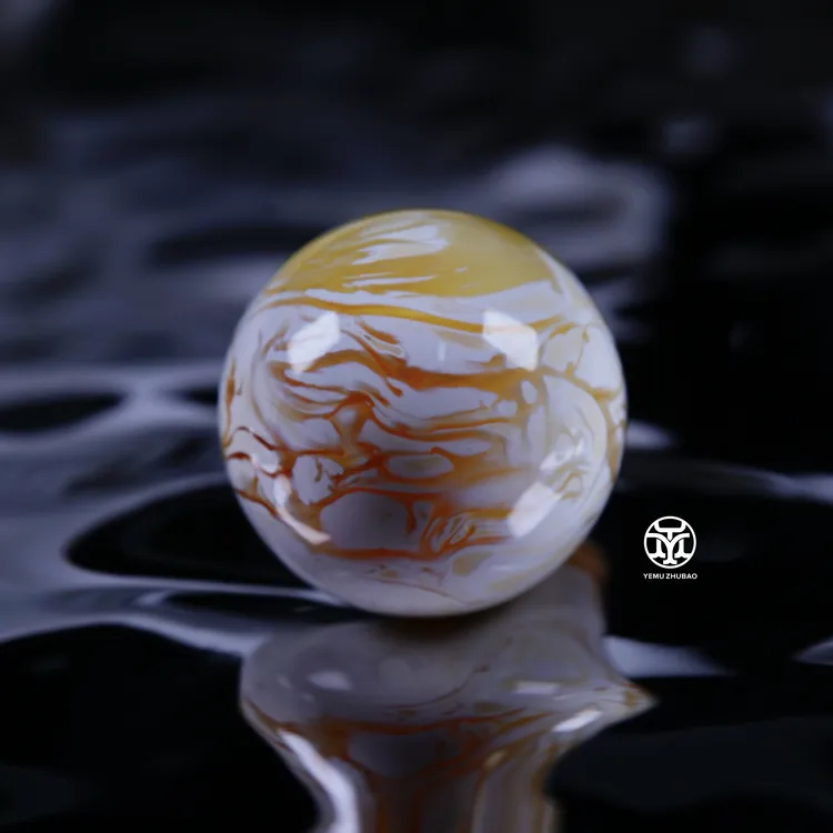 （18.0mm）18毫米漆白彩沁金丝溶洞圆珠 一物一拍 天然俄料琥珀蜜蜡