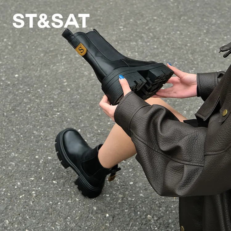 星期六厚底短靴潮流时髦洋气漂亮时尚圆头秋冬女百搭靴加绒鞋6Q71