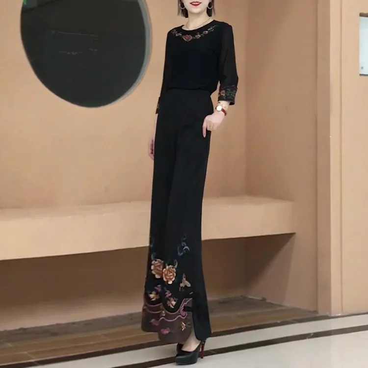 秋季新款民族风刺绣阔腿裤女裤直筒裤国风T恤上衣小衫套装两件套