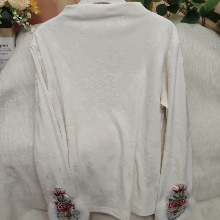 《雾生花-打底衫》加绒加厚2025冬季新中式国风刺绣女士长袖衬衫