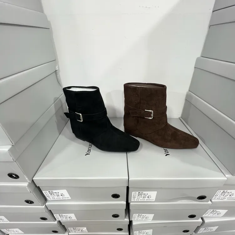 MM 3052新款时尚秋冬内增高系带方扣女短靴