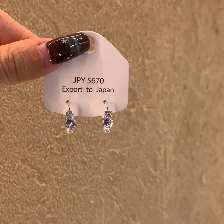 铜合金耳饰 韩系超闪蓝色方糖珠珠耳环女精致小众高级清冷感耳饰