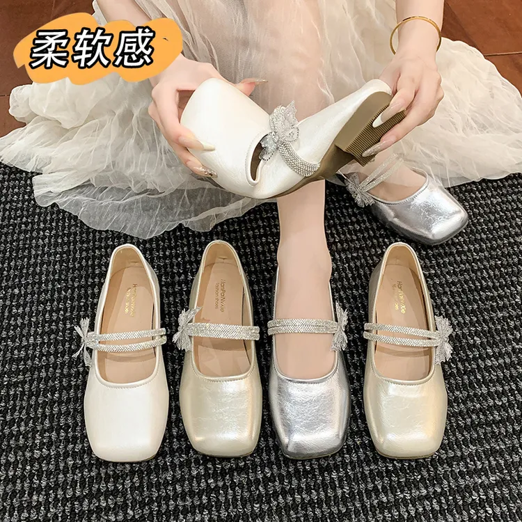 啄木鸟法式绝美平底香槟色芭蕾单鞋2025配裙子玛丽珍豆豆鞋小皮鞋