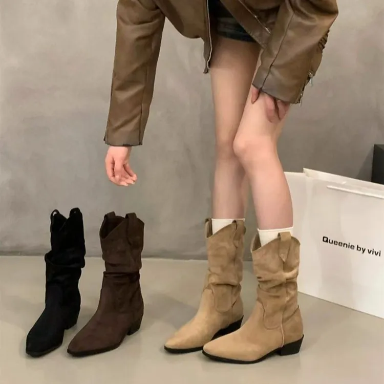 2025新款复古褶皱堆堆靴显瘦尖头套筒靴中筒靴女粗跟时装靴骑士靴