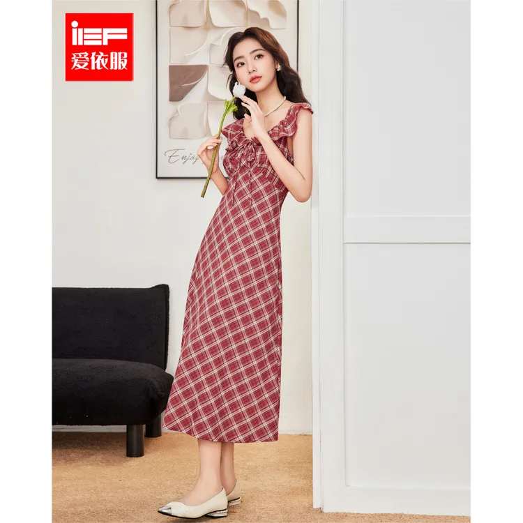 IEF/爱依服连衣裙2025夏季新款法式气质感荷叶边V领格子背心长裙