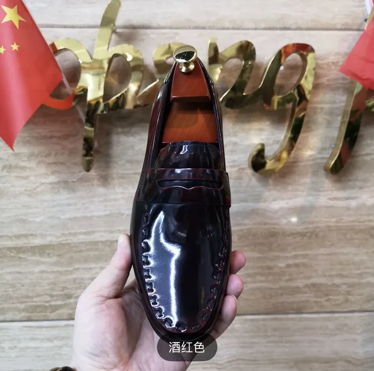 35码起套脚商务休闲百搭男士时尚真皮酒红色黑色皮鞋