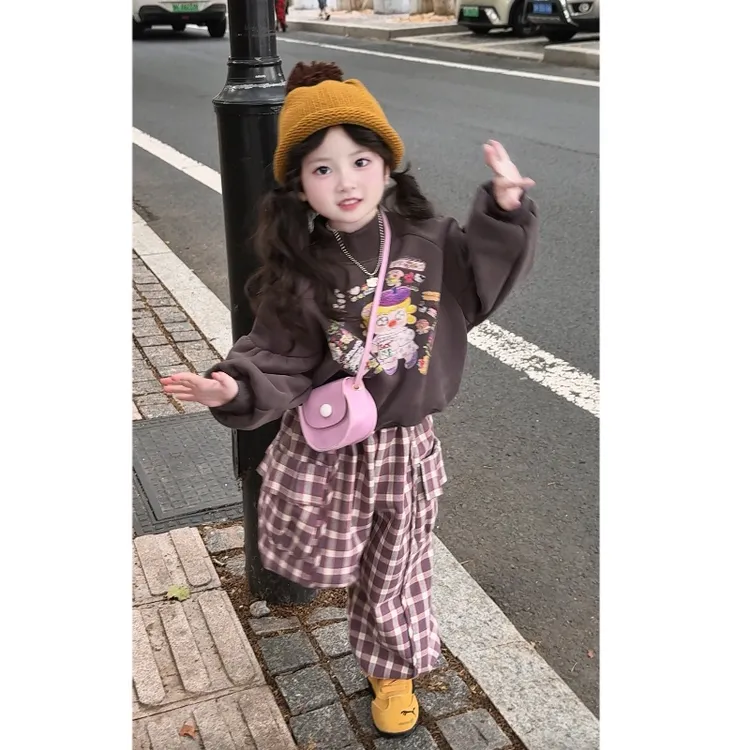 女宝秋冬季超好看加绒套装2025新款儿童洋气韩版灯笼袖卫衣格子裤