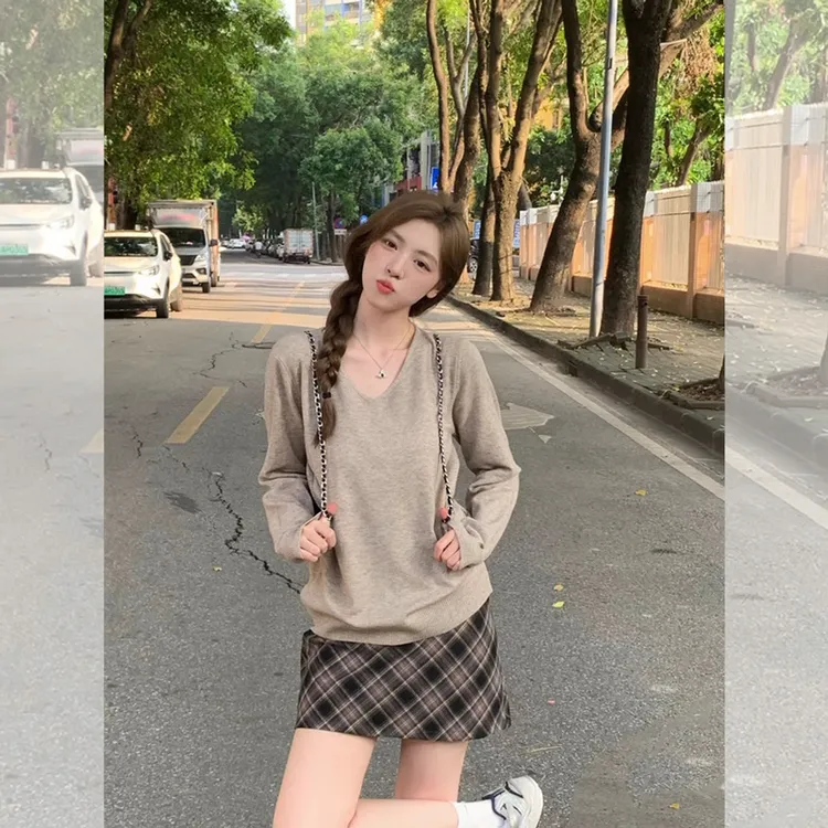 夏珍 韩系燕麦V领针织衫长袖女2025秋季新款软糯宽松显瘦百搭上衣