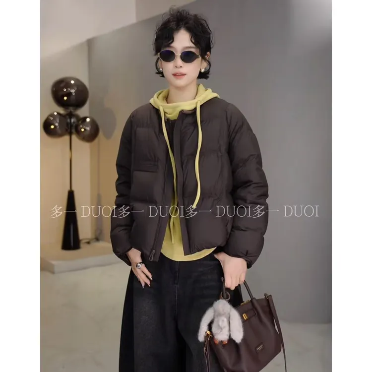 多一“暖冬”2025冬季方格圆领百搭拉链抽绳绗线长袖面包羽绒服