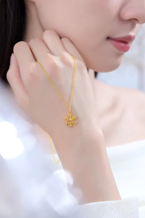 Chow Tai Seng/周大生足金炫彩雪花爆闪百搭适合作为礼物送女友