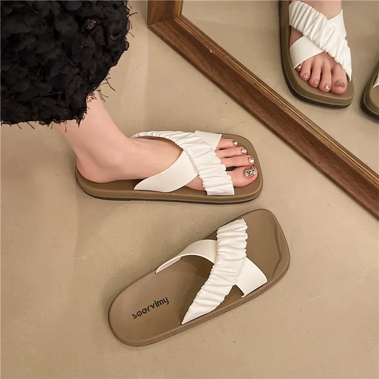 女士外出拖鞋2025新款爆款百搭鞋子夏天外穿女款女鞋防滑春夏凉拖