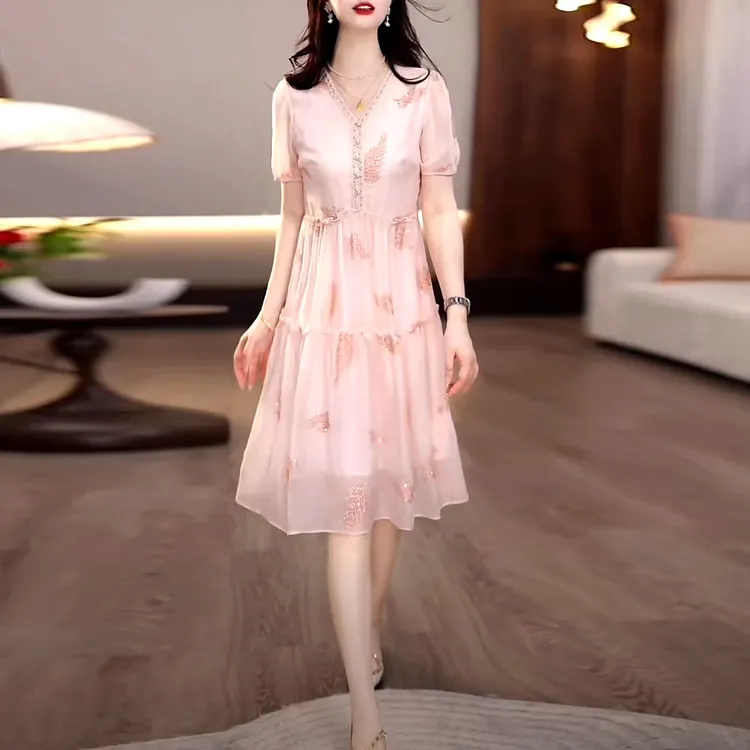 莱赛尔天丝时尚刺绣优雅礼服裙2025夏季新款修身遮肉洋气连衣裙女