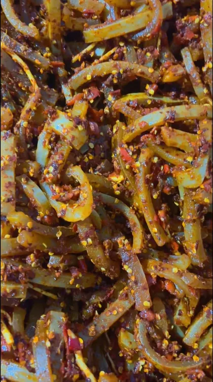 云南特色糟辣子牛皮即食下饭零食小吃