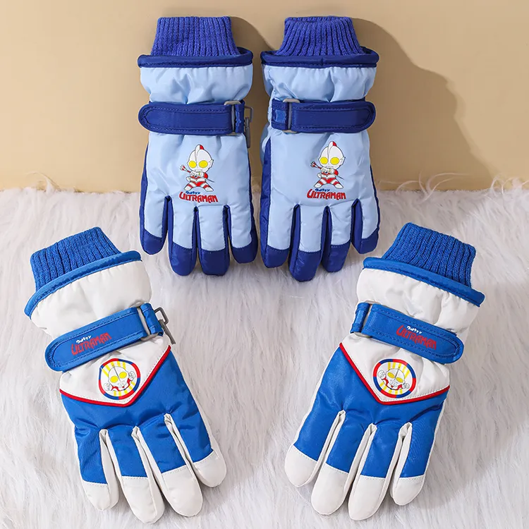 儿童玩雪防水手套滑雪冬保暖加厚男孩滑冰加绒骑车防滑防冻奥特曼