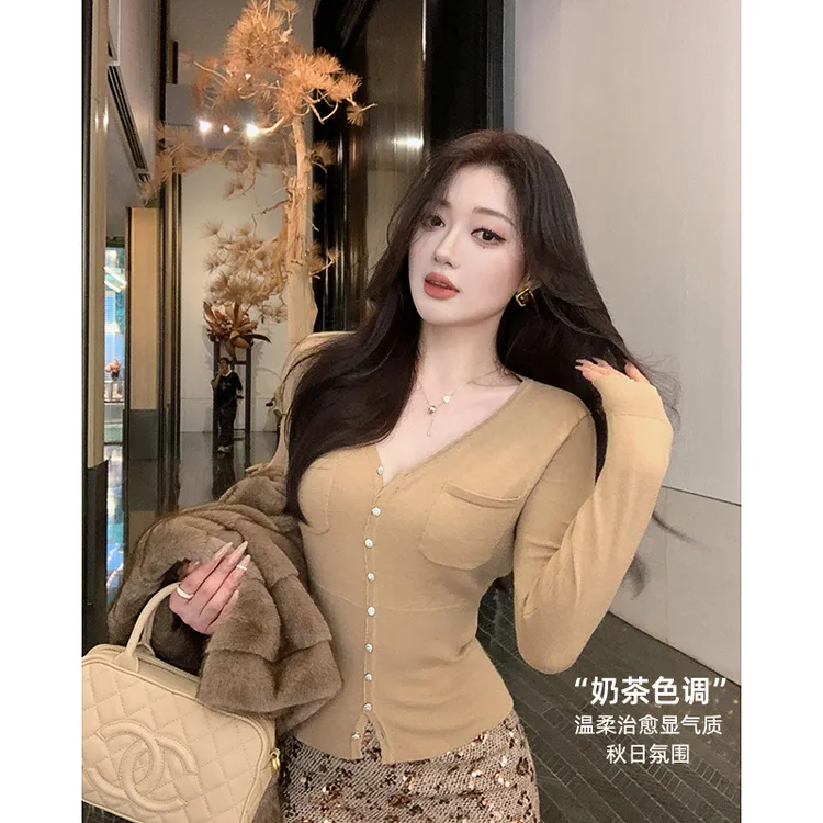 林关关【秋意绵织】温柔治愈优雅女秋冬上衣氛围感修身羊毛针织上衣