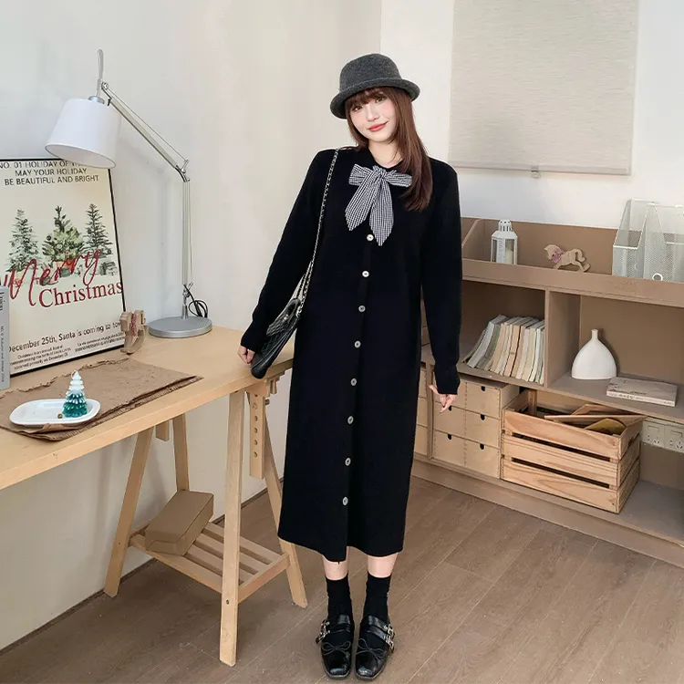 2025春韩系绑带单排扣针织连衣裙女胖mm大码百搭纯色中长款毛衣裙