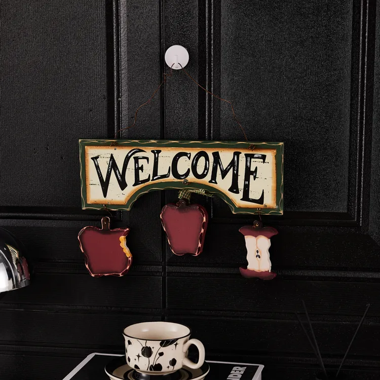 中古风手绘实木苹果欢迎挂牌门挂装饰复古手工木挂牌进门玄关挂饰
