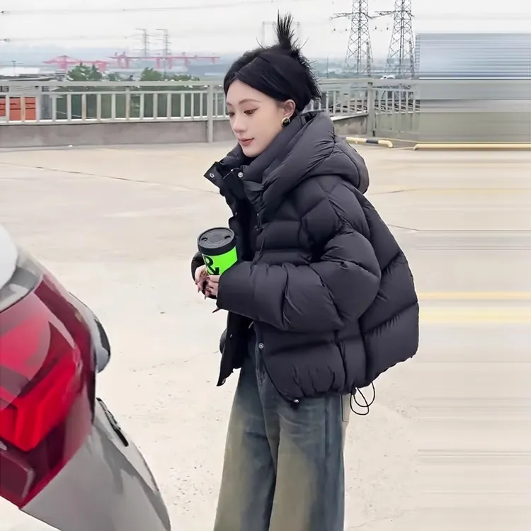 泡芙龟背黑色短款羽绒服女2025冬季新款90白鸭绒连帽面包服外套