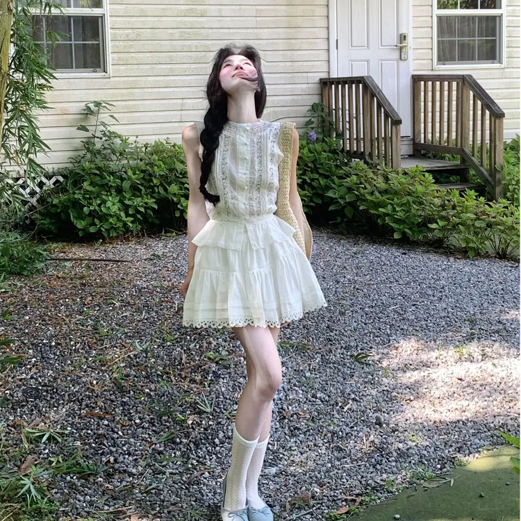 清冷系衣服法式甜美少女风夏季气质显瘦无袖背心上衣半身裙两件套