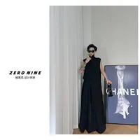 Dan Dan 黑色不规则设计感长款马甲女