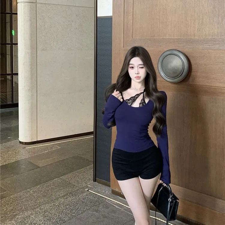 性感纯欲风蕾丝拼接假两件长袖T恤女秋季甜辣妹显胸修身短款上衣