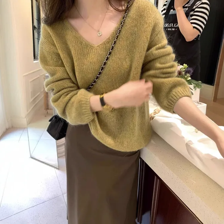韩系宽松慵懒风V领软糯马海毛针织衫女秋冬套头毛衣长袖气质上衣
