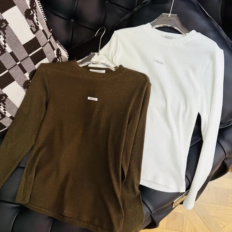 MICRO MORE 圆领LOGO标打底衫