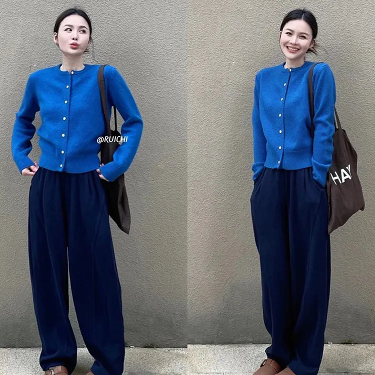 早春女装新款洋气2025克莱因蓝圆领单排扣针织开衫外套长袖上衣女