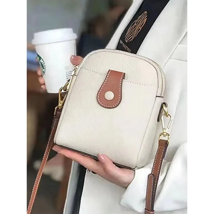 2024新款小众头层手机包女斜挎小包休闲真皮妈妈单肩包零钱包
