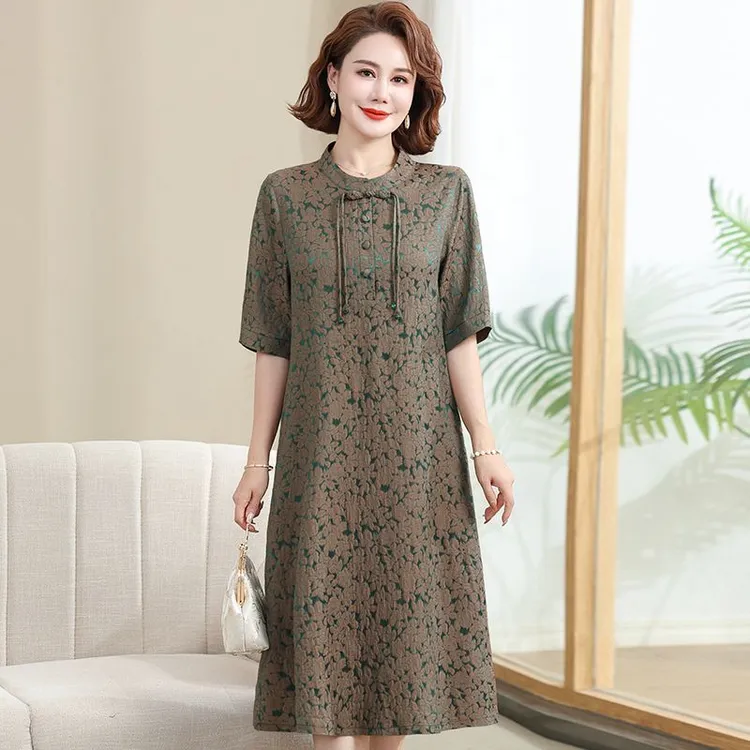 王小鸭连衣裙女2025夏季新款气质高端中老年妈妈装减龄显瘦长裙
