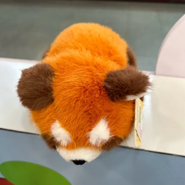 非常可爱的小熊猫公仔