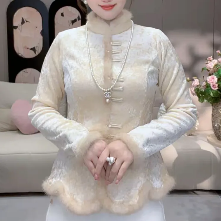 【喜鹊】新中式秋冬加厚丝绒压花毛茸茸立领收腰保暖绒衫女显瘦百搭