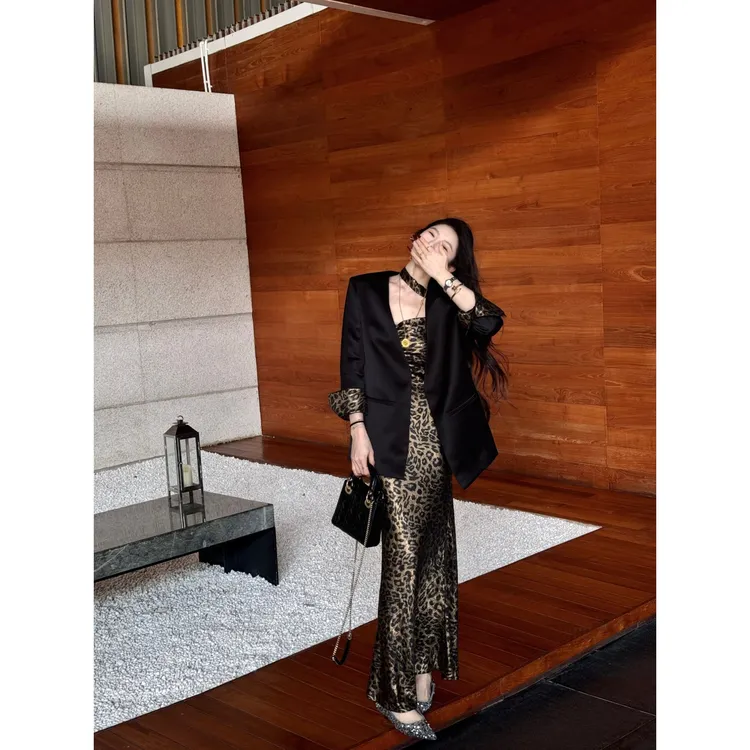 陈妍君【豹纹】时尚百搭吊带连衣裙 CYJ02-WWO124-W760