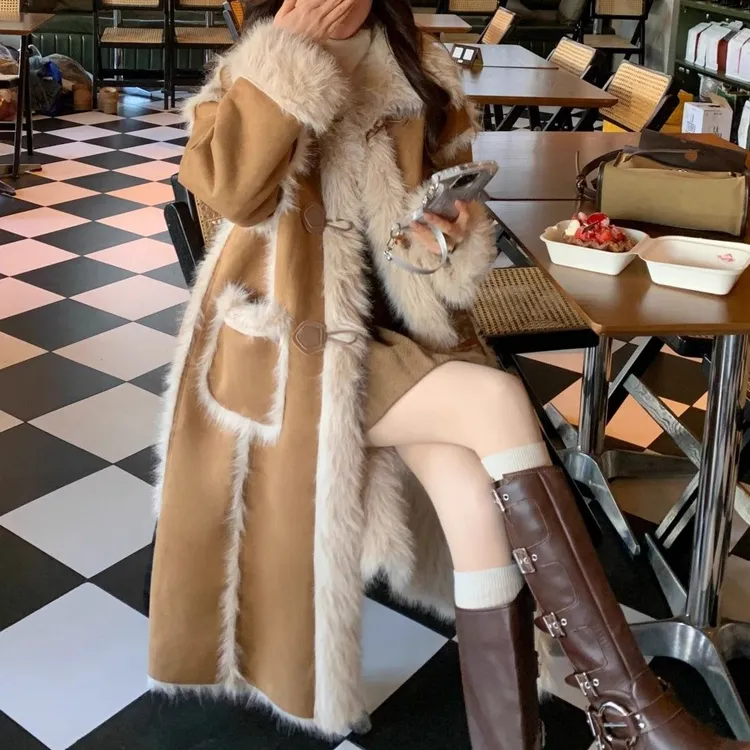 2025中长款大衣毛毛外套女宽松加厚保暖冬季爆款轻奢名媛设计感潮