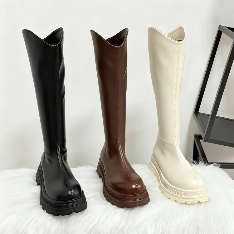 5cm增高白色V口长筒靴女2025爆款胖mm大筒围修饰腿型显瘦骑士靴子