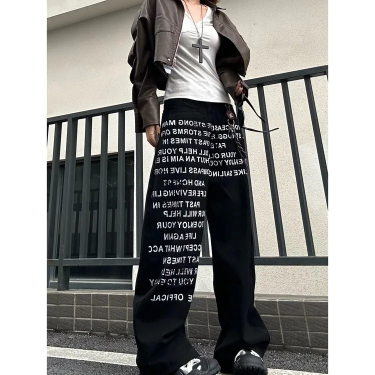 美式设计感字母印花弯刀牛仔裤男女秋季爆款复古高腰宽松阔腿裤子