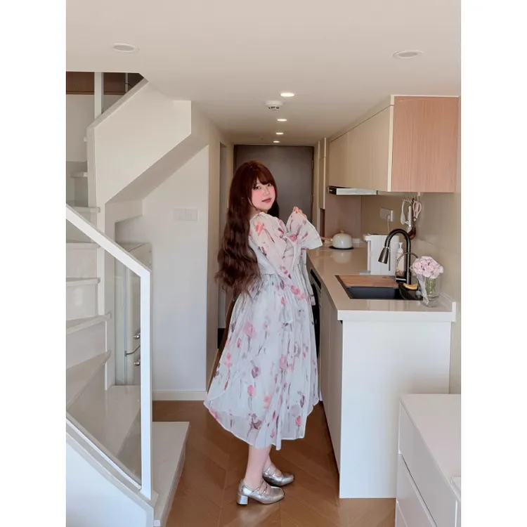 dese嘚瑟软糖法式茶歇长袖雪纺碎花连衣裙夏季海边度假风仙女长裙