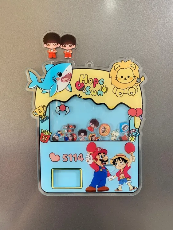 原创设计！薯条派可爱莎头摇摇乐莎头扭蛋机卡通亚克力玩具摆件