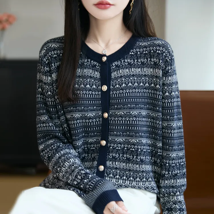 2025秋冬新款女士圆领千鸟格宽松针织开衫