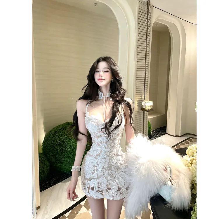 【山玥铃兰】纯欲性感立体花朵吊带蕾丝连衣裙女2026新款气质短裙潮