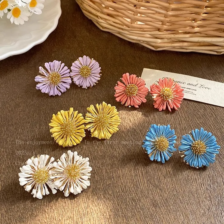 铜合金耳饰 森系小清新雏菊耳钉女春夏天独特漂亮耳环度假风耳饰 