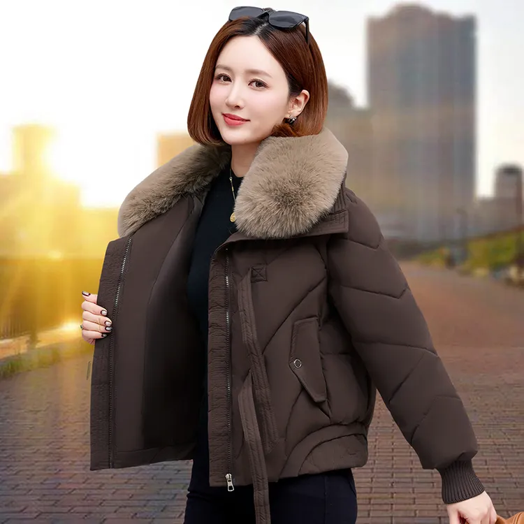 2025中老年女装妈妈冬季棉衣气质大毛领棉服保暖加厚外套短款洋气