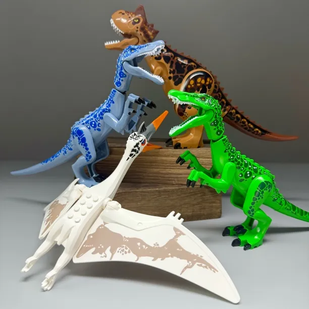 风神翼龙食肉龙重爪龙三角龙霸王龙恐龙世界儿童益智拼装积木礼物