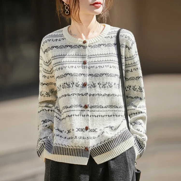 哥弟阿玛施正品法式设计感流苏提花羊毛针织开衫女加厚保暖打底