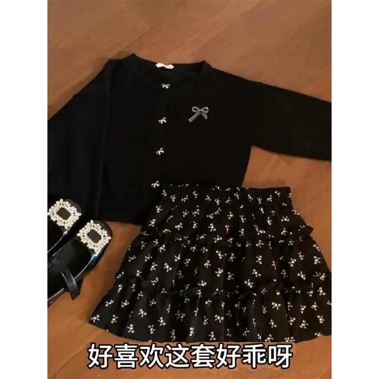 秋冬小香风套装女2025新款爆款洋气针织开衫气质碎花半身裙两件套