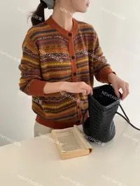 【撞色桔】42气质圆领开衫上衣时尚洋气设计感毛针织衫女