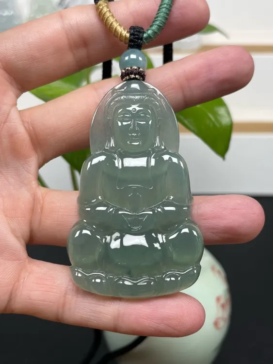 天然翡翠A货观音满绿冰种轻奢款