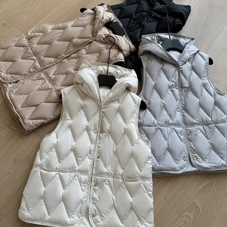 90白鸭绒轻薄羽绒马甲女短款2025秋冬新款羽绒服背心连帽薄款外套
