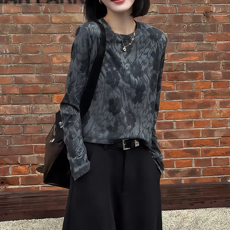 圆领秋冬时髦打底T恤2025年新款圆领百搭宽松女装休闲风慵懒上衣